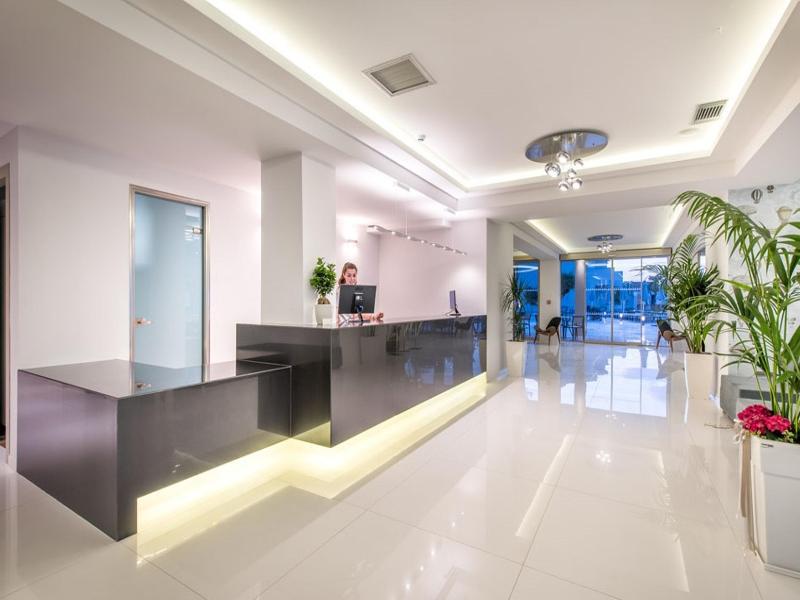 Mediterranee Hotel Plános Zewnętrze zdjęcie